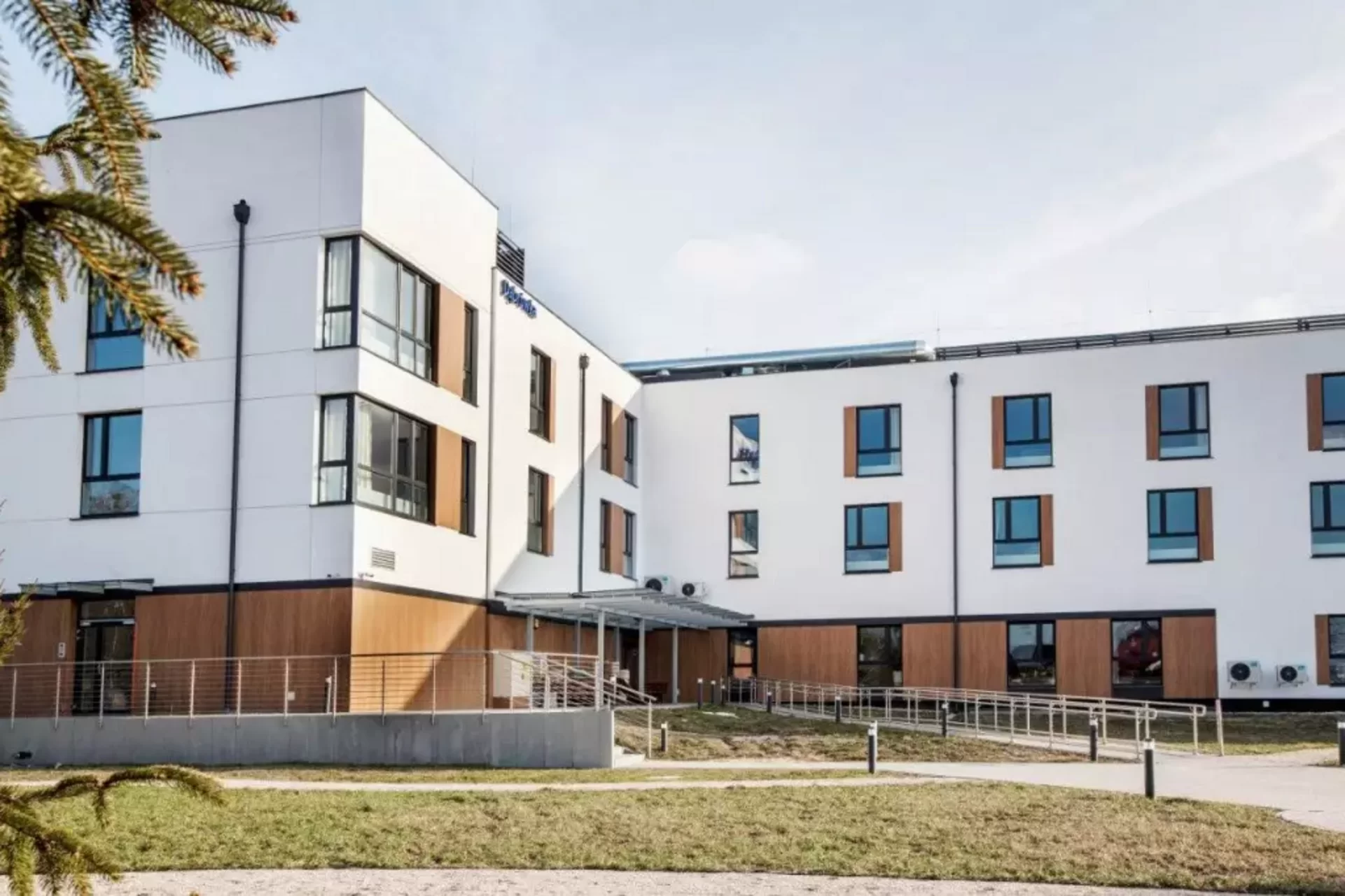 Rezydencja Dąbrówka – Dom opieki premium