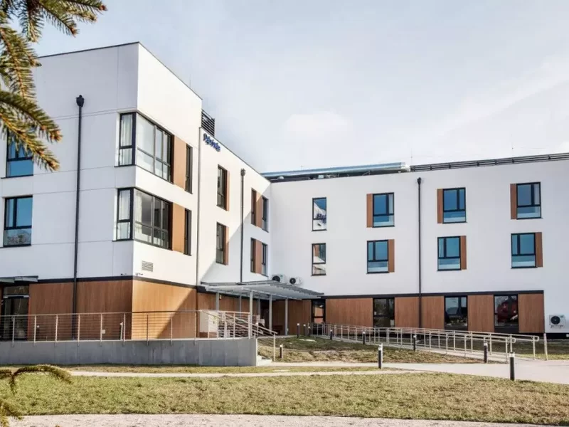 Rezydencja Dąbrówka – Dom opieki premium